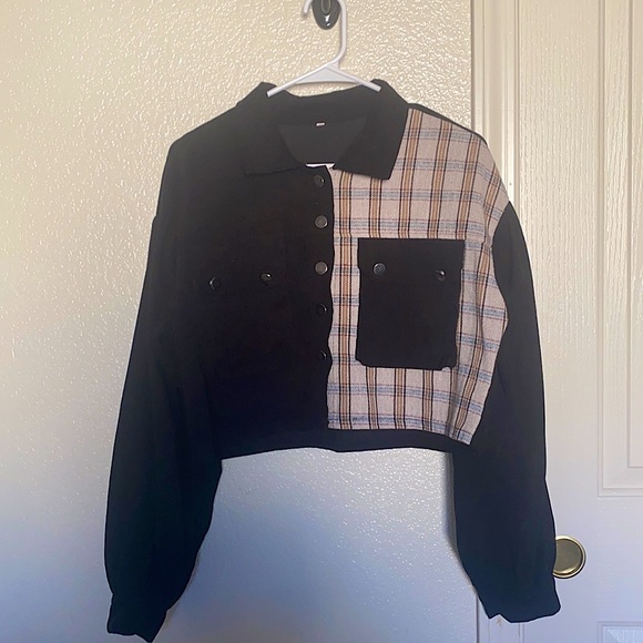 Shacket - Picture 1 of 1